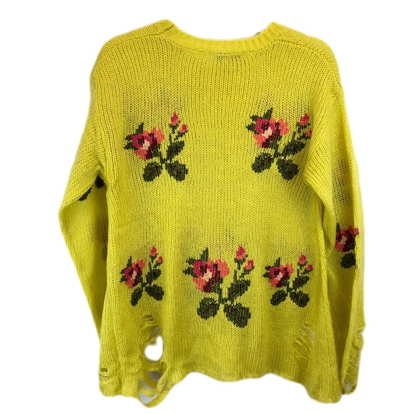 Davi&Dani Floral Knit Distressed Sweater - Picture 2 of 5